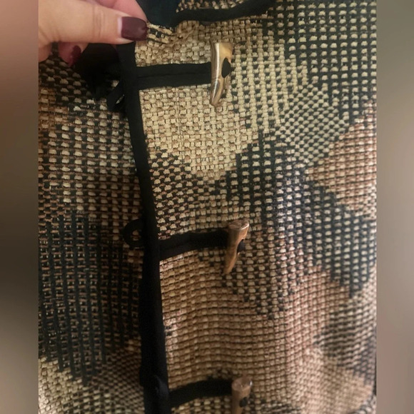 Vintage HOWARD WOLF Woven Tapestry Jacket Tan Brown
Horn Buttons NWOT. Size 12.‎ - Picture 7 of 11